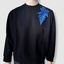 Load image into Gallery viewer, 'metallic blooms' leather brooch (blue)