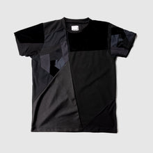 Load image into Gallery viewer, black &#39;all-over reroll&#39; short sleeve tee shirt
