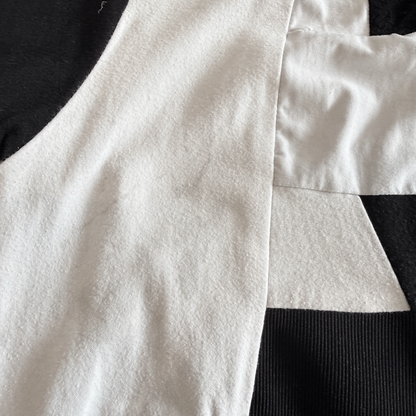 size large - preloved - black + white short sleeve tee