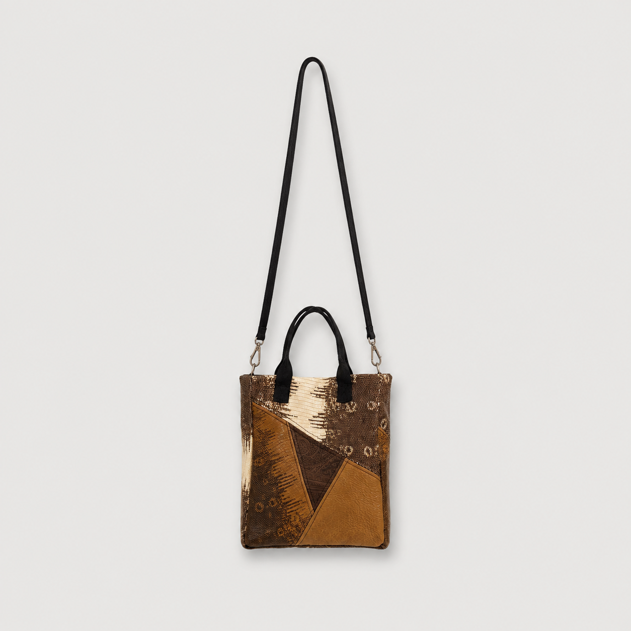 the brown leather 'cutie' bag