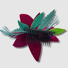 Load image into Gallery viewer, the floral haircomb1/1

