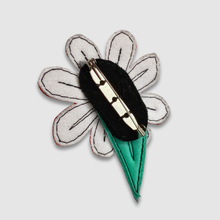Load image into Gallery viewer, &#39;holiday daisy&#39; leather brooch (red)
