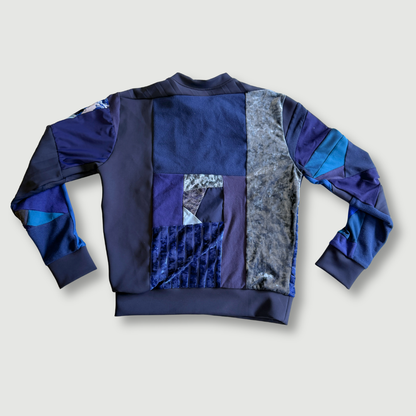 size medium - preloved - blue "all-over reroll" sweatshirt