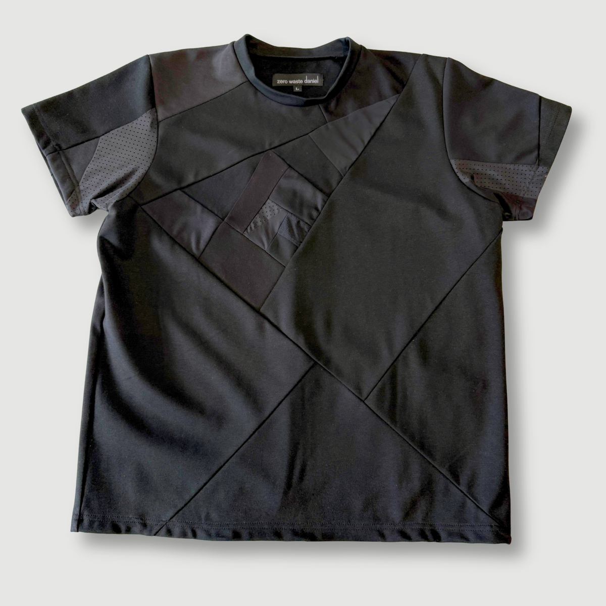 size large - sample sale - black tee shirt