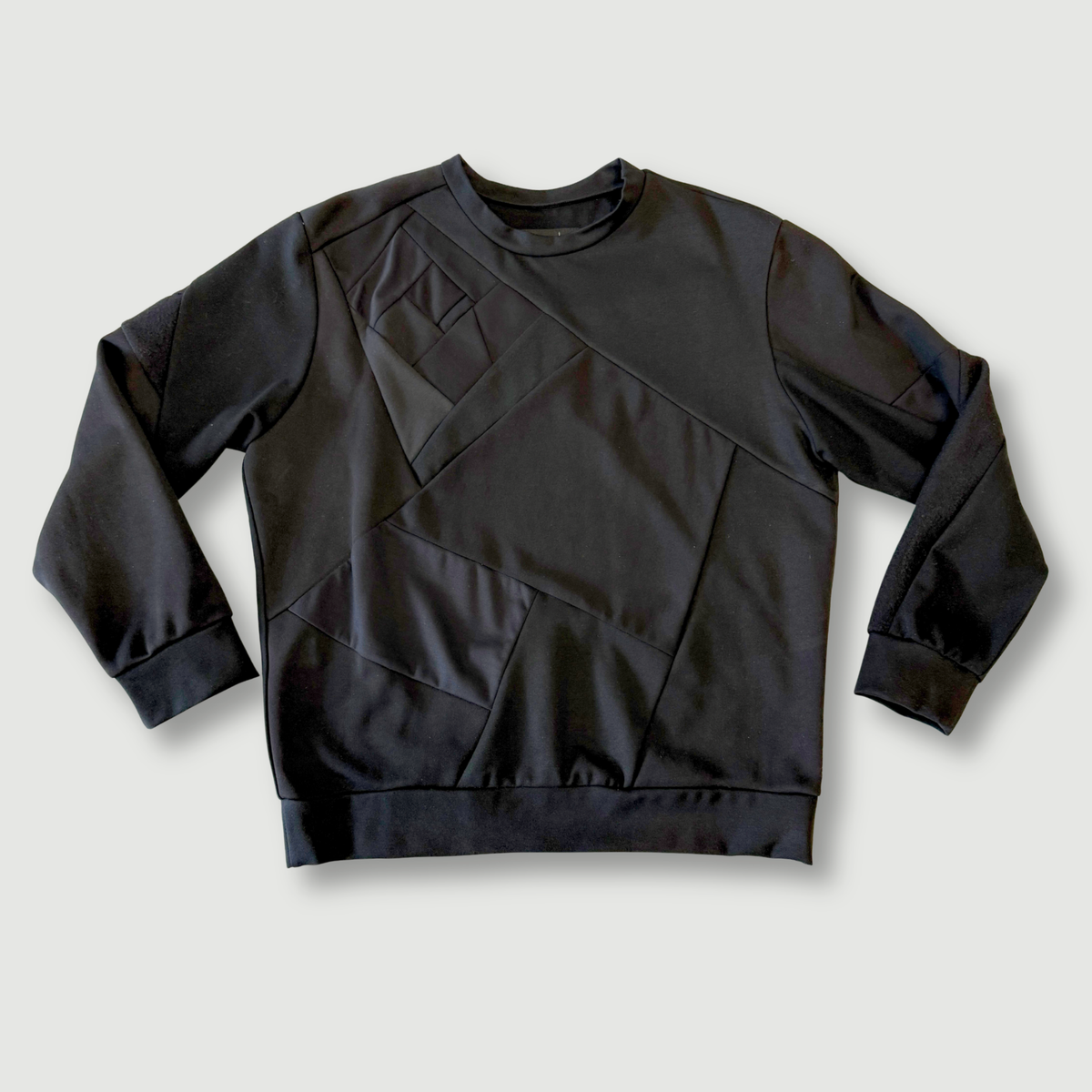 size extra large - sample sale - black sweatshirt