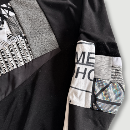 size large - preloved - black + white "all-over reroll" sweatshirt
