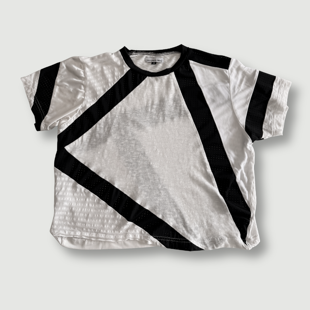 size medium - preloved - black mesh + white short sleeve cropped tee shirt
