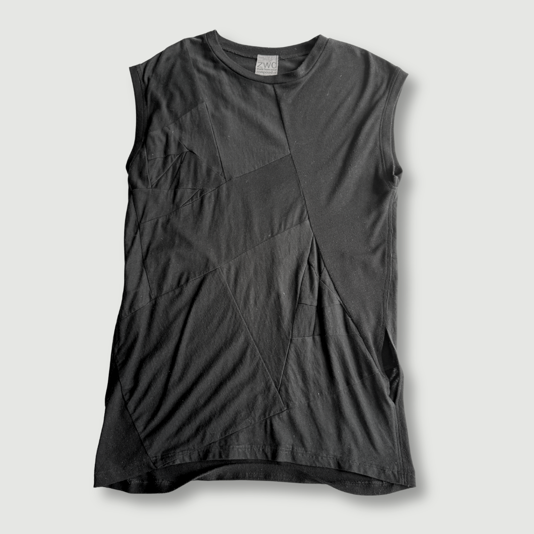 size medium - preloved - black "all-over reroll" black tank