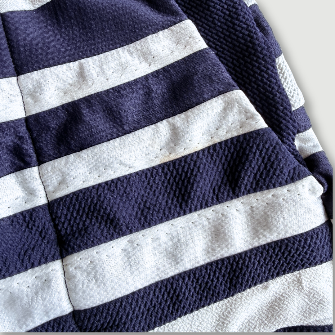 size extra small  - preloved - blue + white striped short short