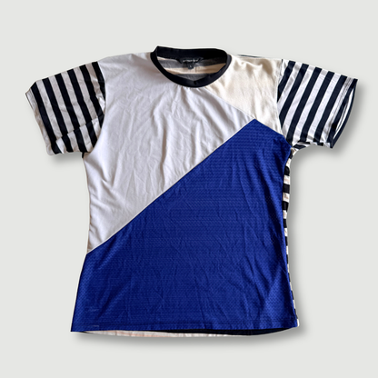 size medium - preloved - mixed fitted tee