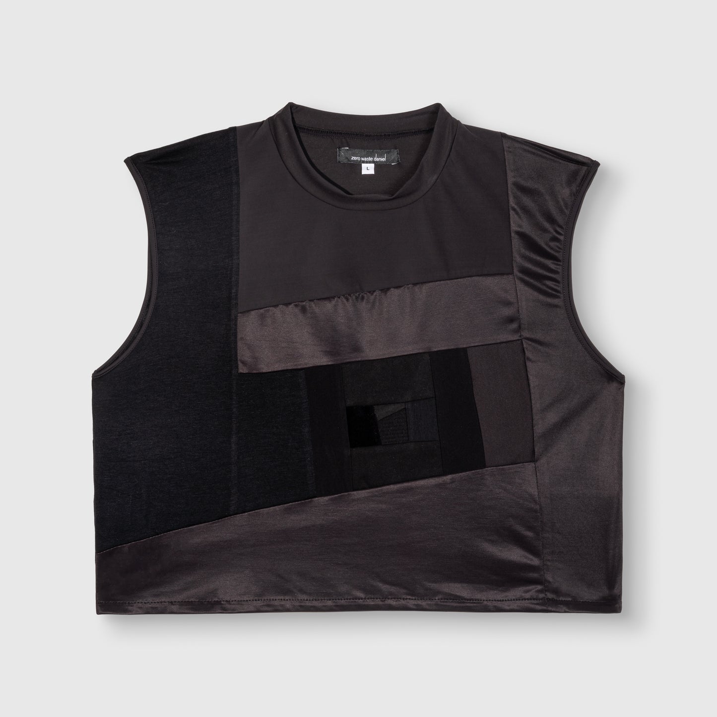 black 'all-over reroll' cropped tank top
