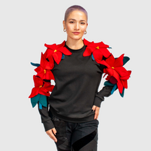 Load image into Gallery viewer, preloved - SIZE: M - red poinsettia &#39;groundbreaking&#39; sweatshirt
