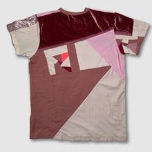 Load image into Gallery viewer, preloved - SIZE: M - pink &#39;all-over reroll&#39; tee
