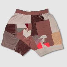 Load image into Gallery viewer, preloved - SIZE: M - pink &#39;all-over reroll&#39; shorts
