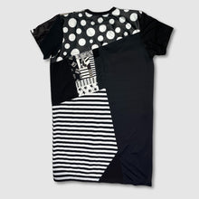 Load image into Gallery viewer, preloved - SIZE: XL - black + white &#39;all-over reroll&#39; long tee
