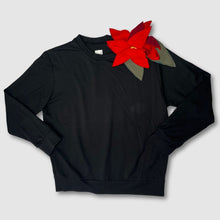 Load image into Gallery viewer, preloved - SIZE: M - poinsettias for holiday sweatshirt
