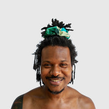 Load image into Gallery viewer, environmentally friendly green scrunchie  made in ny
